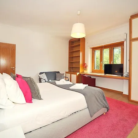 Cosy Bedrooms ליסבון